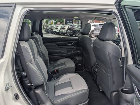 Used 2024 Subaru Ascent Onyx Edition Limited AWD/4WD image 12