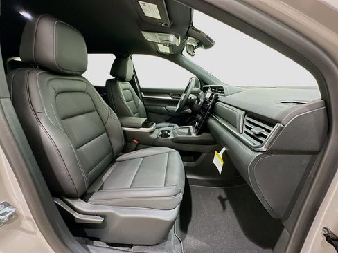 Used 2026 GMC Terrain Elevation w/ Elevation Premium Package FWD image 29