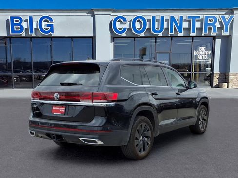Used 2025 Volkswagen Atlas SE FWD image 6