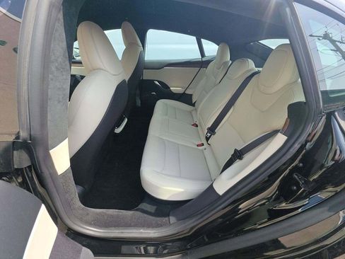 Used 2023 Tesla Model S Standard Range image 8