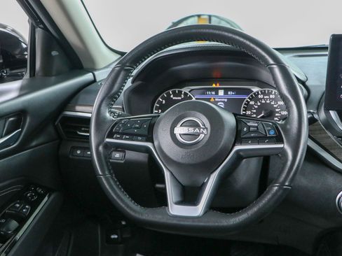 Used 2023 Nissan Altima 2.5 SL FWD image 12