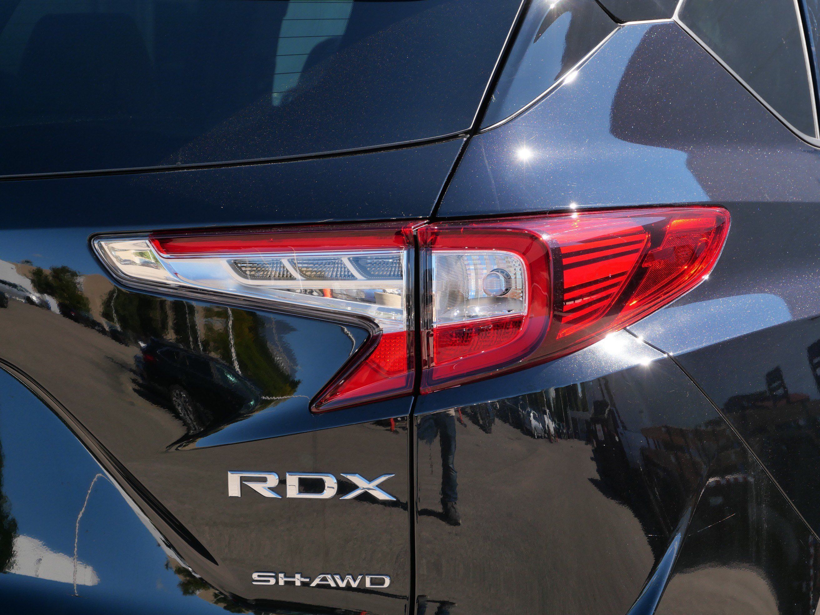 Certified 2025 Acura RDX FWD image 17