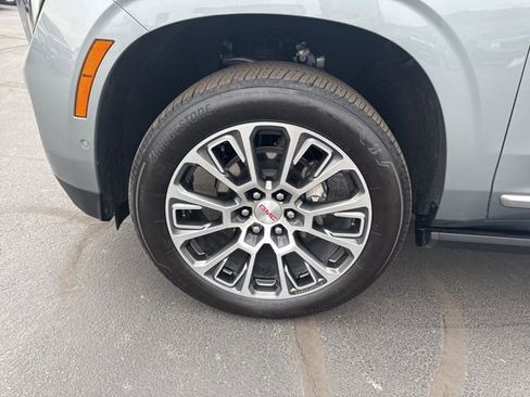 Used 2026 GMC Yukon Denali w/ Sun & Power Step Package image 26