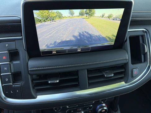Used 2021 GMC Yukon AT4 w/ Rear Media and Nav Package AWD/4WD image 46