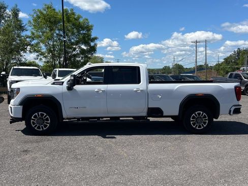 Used 2022 GMC Sierra 2500 AT4 w/ AT4 Preferred Package AWD/4WD image 4