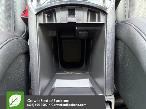 Used 2020 Ford Edge Titanium w/ Equipment Group 301A AWD/4WD image 35