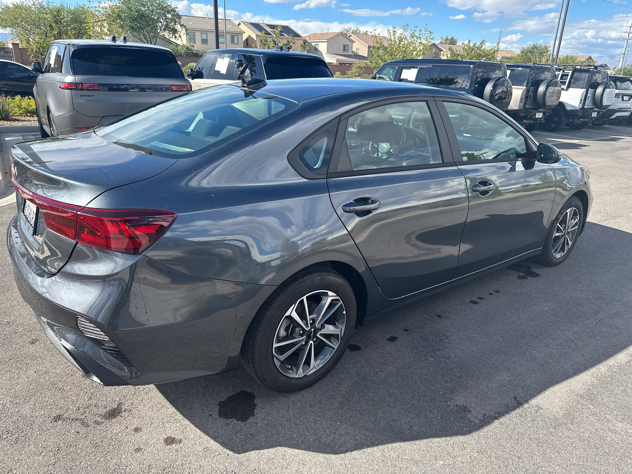 Used 2024 Kia Forte LXS w/ LXS Technology Package FWD image 3