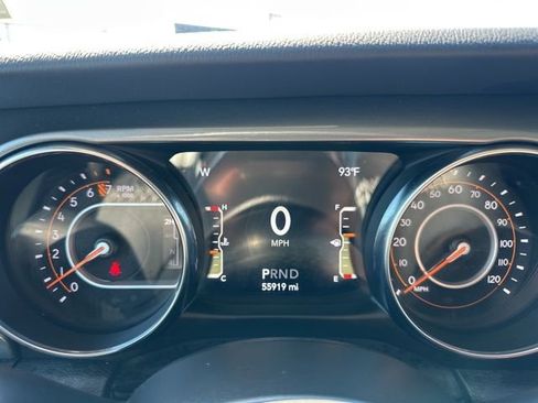 Used 2023 Jeep Gladiator Overland image 16