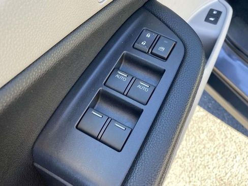 Used 2017 Honda Pilot EX-L image 18