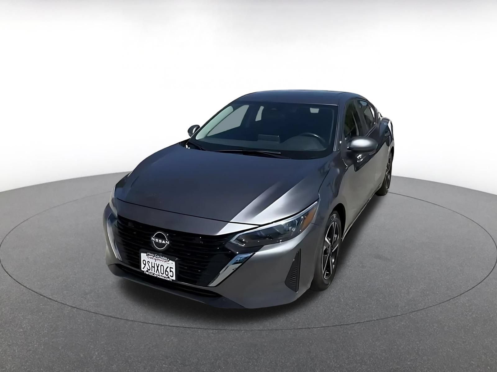 Used 2025 Nissan Sentra SV FWD image 6