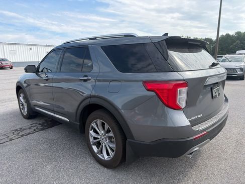 Used 2022 Ford Explorer Limited w/ Equipment Group 301A AWD/4WD image 5