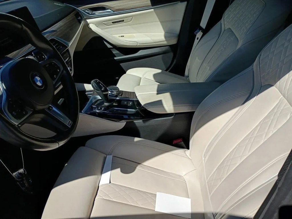 Used 2018 BMW 540i RWD image 9
