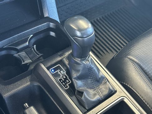 Certified 2022 Toyota Tacoma TRD Off-Road RWD image 20