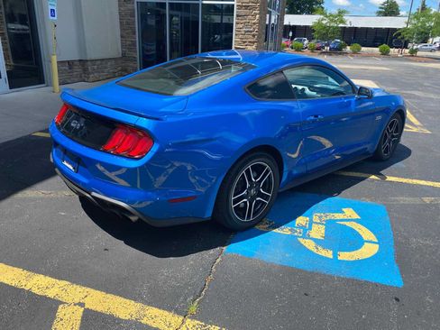 Used 2019 Ford Mustang GT Premium RWD image 4