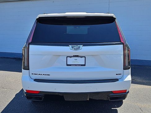 Used 2021 Cadillac Escalade ESV Sport w/ Driver Assist Tech Package image 4