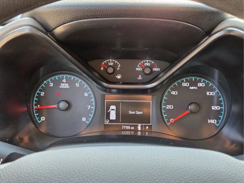 Used 2022 Chevrolet Colorado W/T w/ Custom Special Edition RWD image 9
