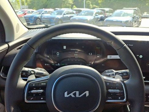 New 2026 Kia Carnival SX image 7