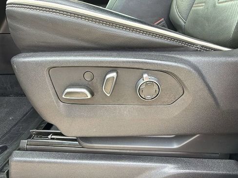 Used 2025 GMC Sierra 1500 AT4X image 11