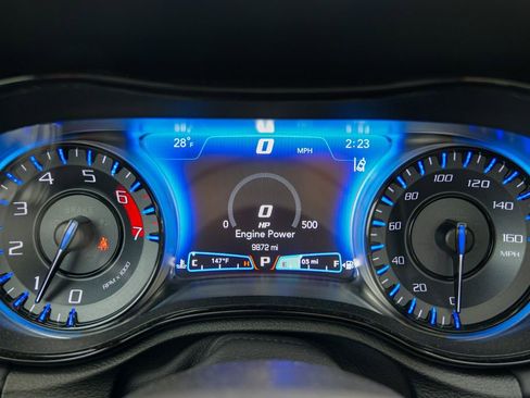 Used 2023 Chrysler 300 C image 42