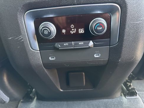 Used 2021 Chevrolet Tahoe LT AWD/4WD image 14