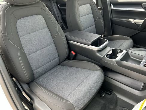 New 2026 GMC Terrain Elevation image 28