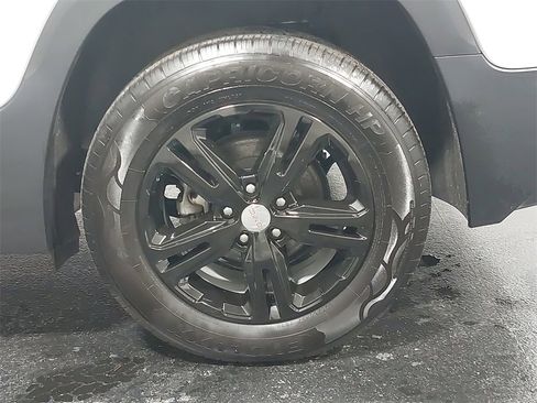 Used 2022 GMC Terrain SLE w/ Driver Convenience Package image 48