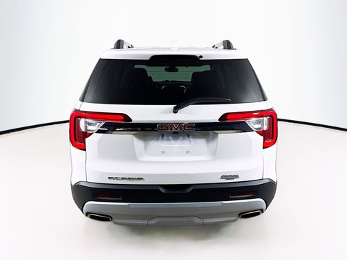 Used 2023 GMC Acadia SLT image 40