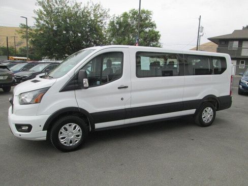 Used 2025 Ford Transit 350 XLT RWD image 3