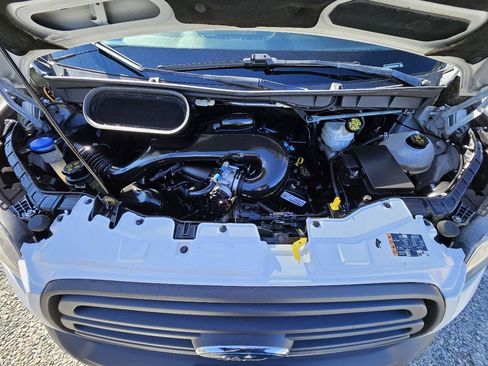 Used 2018 Ford Transit 350 XL image 50