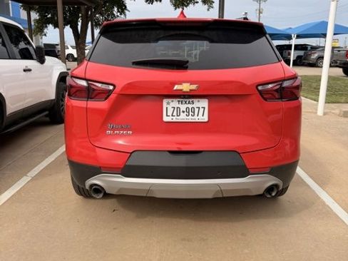 Used 2019 Chevrolet Blazer LT w/ Sun and Wheels Package image 3