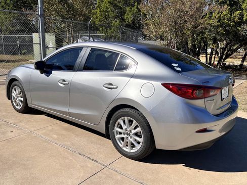 Used 2016 MAZDA MAZDA3 i Sport w/ Preferred Equipment Package image 6