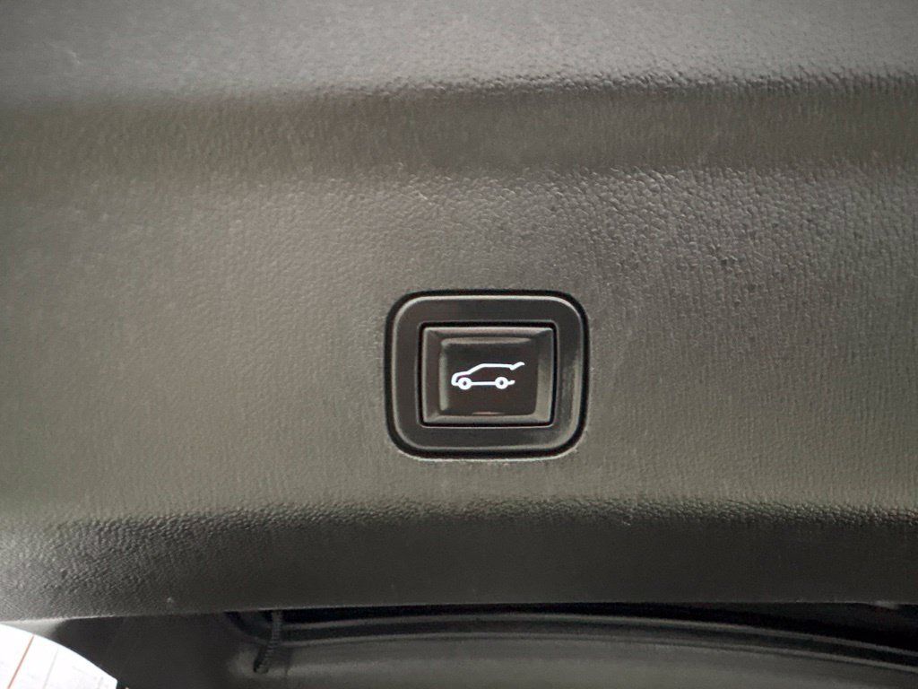 Certified 2023 GMC Yukon AT4 AWD/4WD image 37