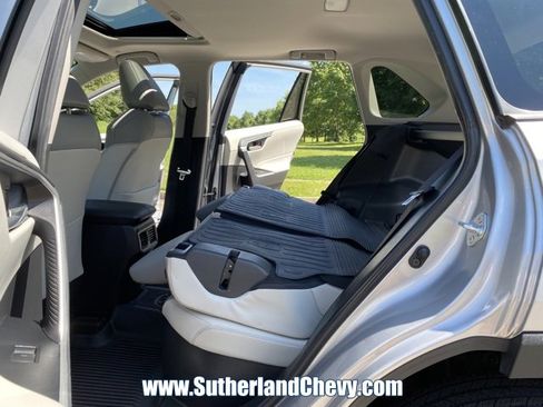 Used 2024 Toyota RAV4 XLE Premium image 39