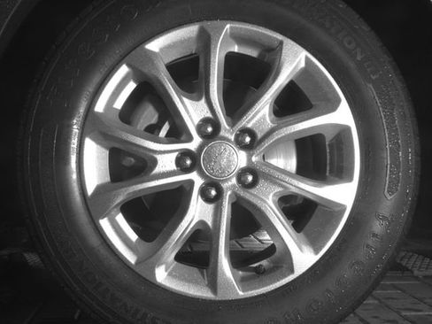 Used 2020 Chevrolet Equinox LT image 10