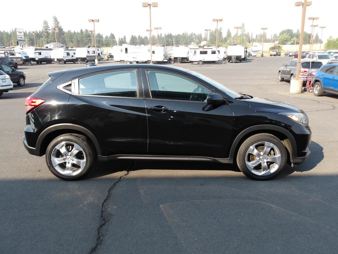Used 2017 Honda HR-V LX image 6
