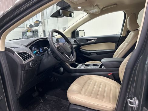 Certified 2024 Ford Edge SEL w/ Convenience Package AWD/4WD image 11