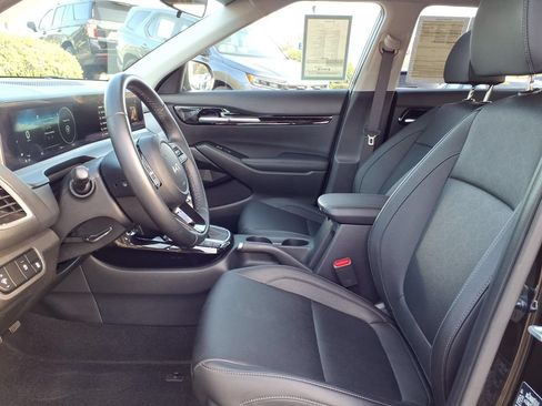 Certified 2024 Kia Seltos EX FWD image 9