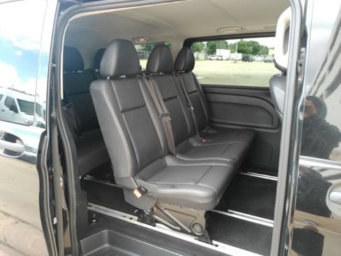 Used 2023 Mercedes-Benz Metris Passenger image 27