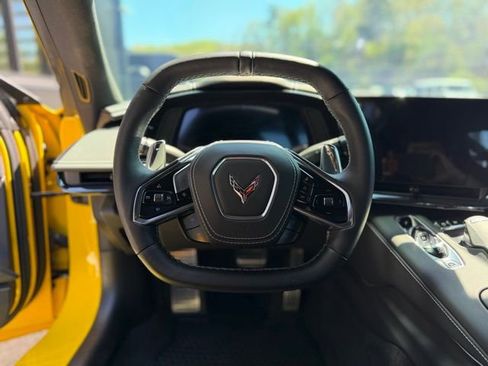 Used 2025 Chevrolet Corvette Stingray Preferred Cpe w/ Z51 Performance Package RWD image 31
