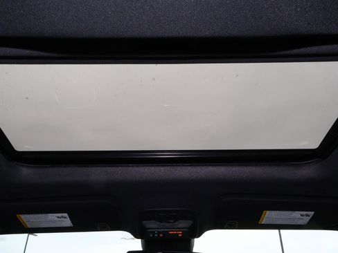 Used 2024 Chevrolet Colorado ZR2 w/ ZR2 Convenience Package III image 15