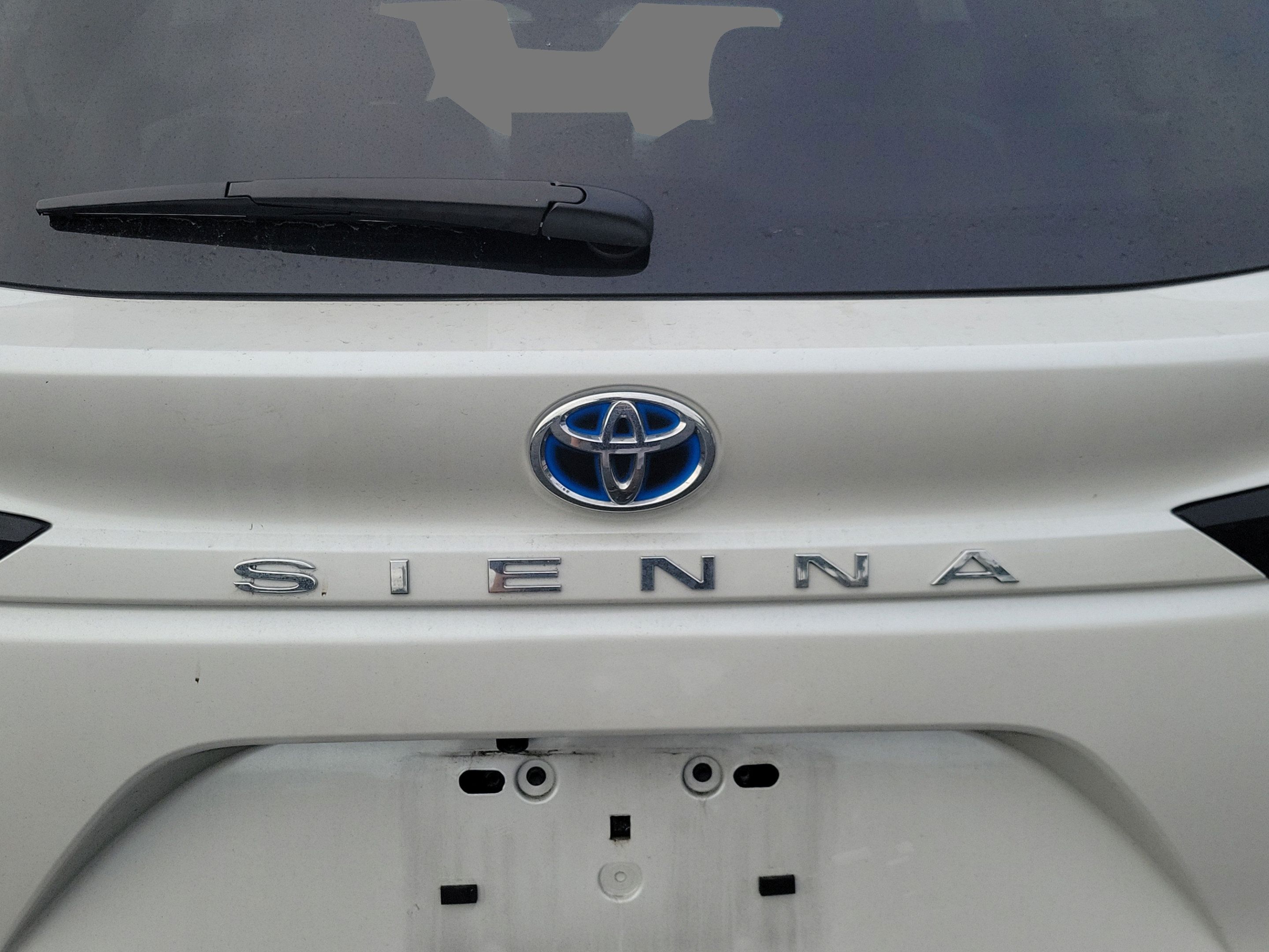 Certified 2025 Toyota Sienna Limited FWD image 21