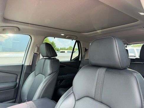 Used 2024 Honda Pilot Touring image 8