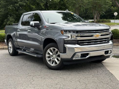 Used 2021 Chevrolet Silverado 1500 LTZ w/ LTZ Premium Package AWD/4WD image 2
