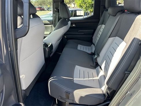 Used 2024 Toyota Tacoma TRD Off-Road image 21