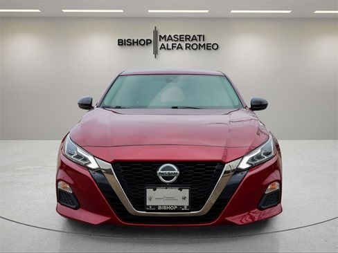 Used 2022 Nissan Altima 2.5 SR image 2