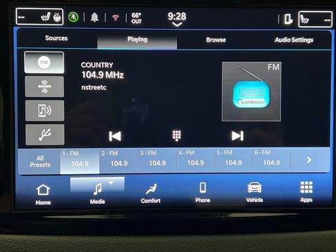 Used 2025 Chrysler Pacifica Select FWD image 57