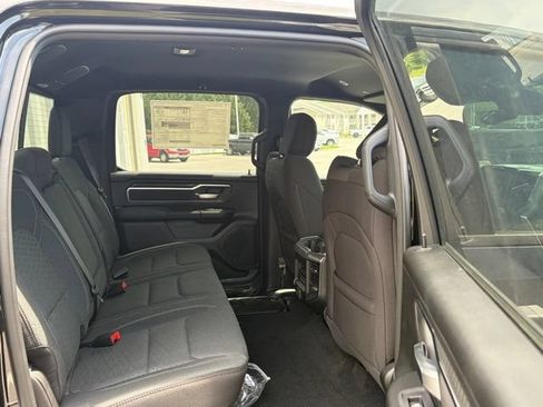 New 2026 RAM 1500 4x4 Crew Cab image 28