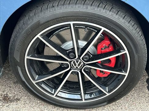 New 2026 Volkswagen Jetta GLI Autobahn FWD image 6