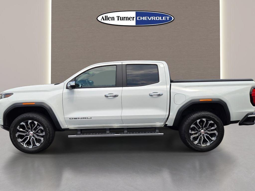 Used 2024 GMC Canyon Denali AWD/4WD image 10