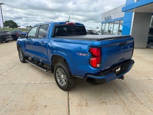 Used 2023 Chevrolet Colorado LT w/ LT Convenience Package III AWD/4WD image 3